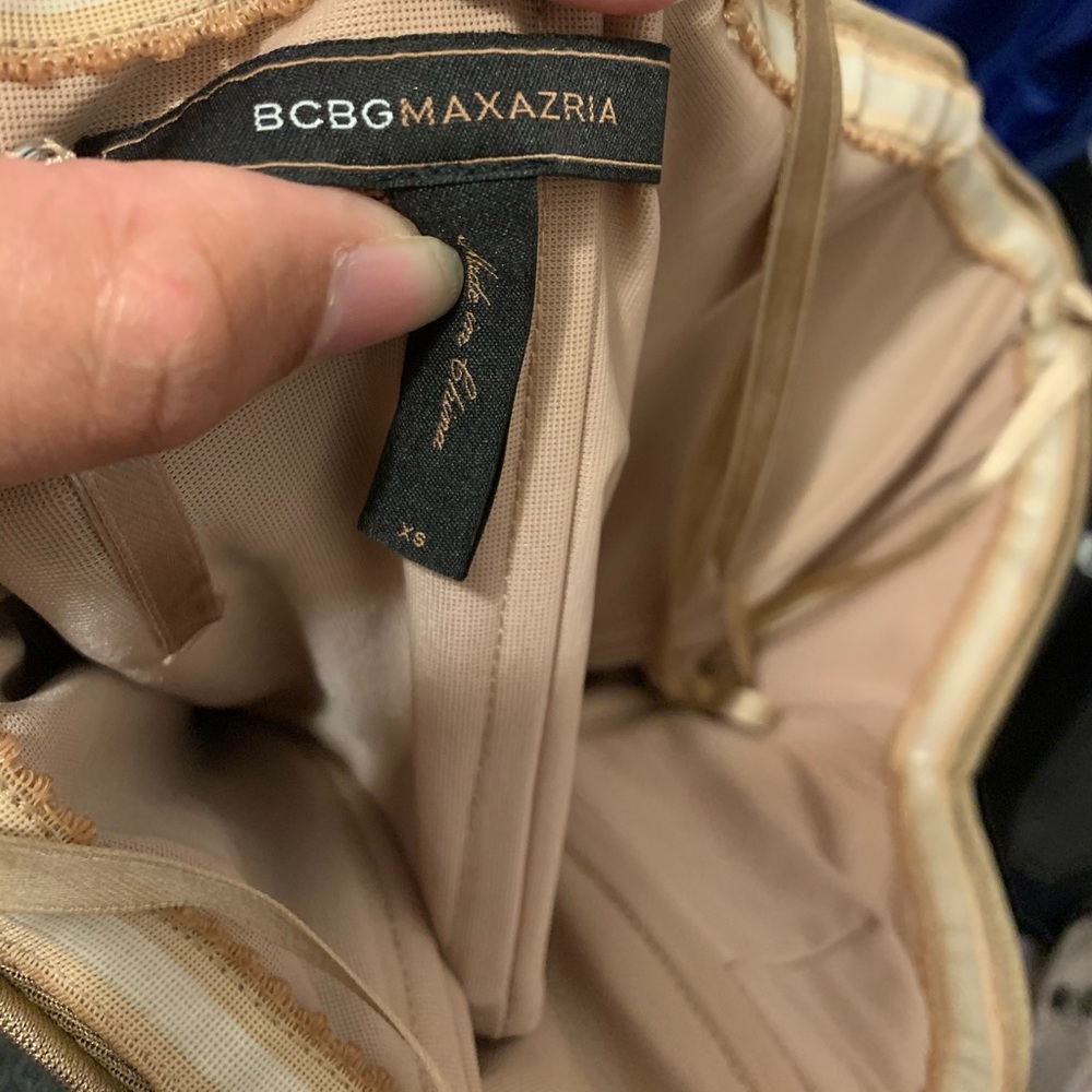 BCBGMAXAZRIA Gold bandeau dress - Picture 5 of 5